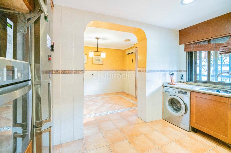 Foto 13830264-1974-4a2f-8a73-e32c206a2446. Maison jumelée avec cheminée chauffage parking dans Alcobendas