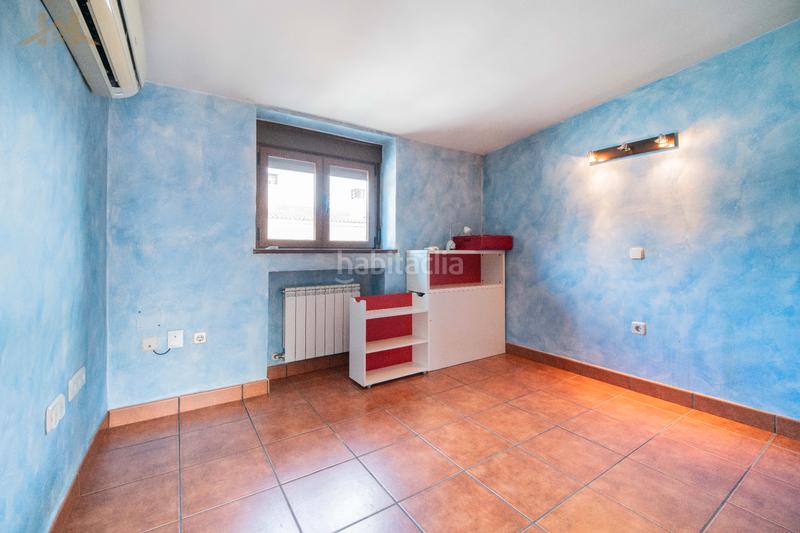 Foto a033c63d-d788-405a-a69e-914c9d2d82f3. Maison jumelée avec cheminée chauffage parking dans Alcobendas