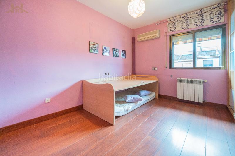 Foto d72dc018-5522-4298-8484-e94e9cf968af. Maison jumelée avec cheminée chauffage parking dans Alcobendas