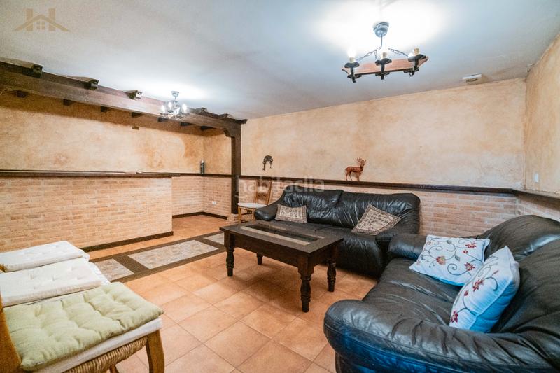 Foto e804c568-4ccf-4c8c-95ec-4bd0ba4180a2. Maison jumelée avec cheminée chauffage parking dans Alcobendas