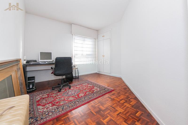 Foto f2f50212-cdfc-4f95-9e79-4f8df050e4b5. Piso en calle leopoldo alas clarín 4 espectacular piso en planta en la mejor zona en Madrid