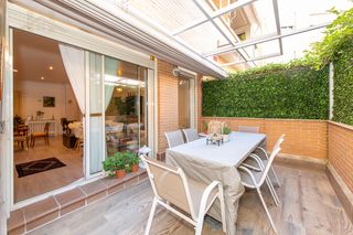 Erdgeschoss  Avenida de la ermita. Bajo en venta en avenida de la ermita