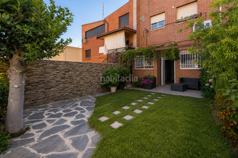 Foto b18ab292-e3bc-4433-a19e-9d80b03c9d93. Casa adossada amb xemeneia calefacció aparcament a Alcobendas