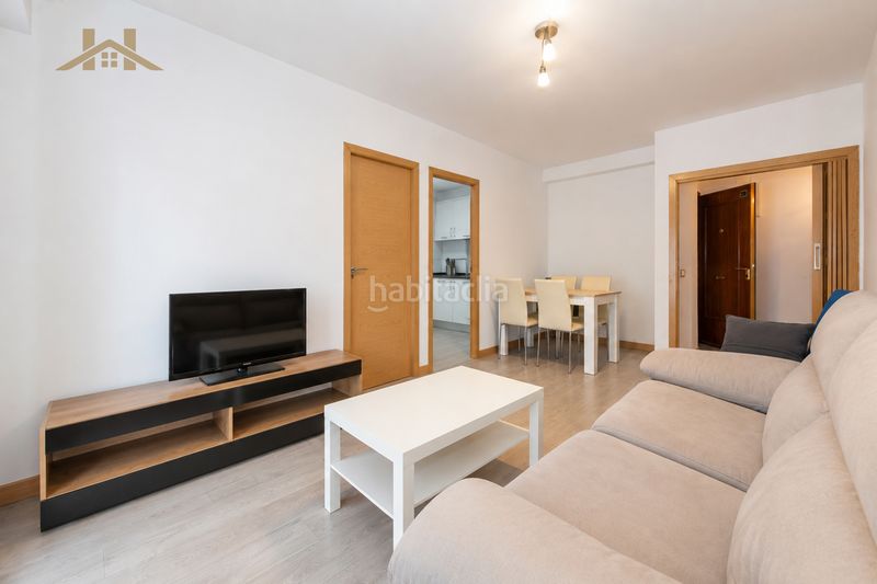 Foto a2581566-127d-4abd-997c-f9b0a8446889. Pis a calle de velarde 13 a Universidad-Malasaña Madrid
