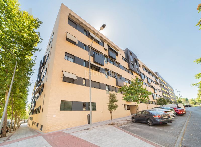 Foto 6e76fe4f-dbae-4e43-86b7-a40c4dc91063. Piso ático en venta en calle de la felicidad en Norte Alcobendas