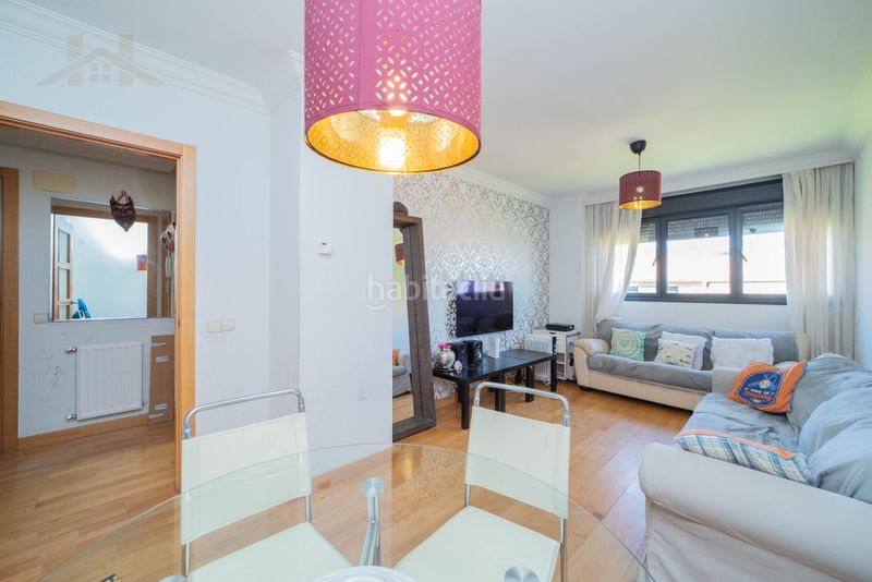 Foto c7dd4c87-47c5-4135-b8a5-7719bbad5f1a. Piso ático en venta en calle de la felicidad en Norte Alcobendas