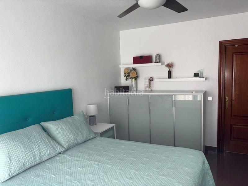 Foto 0c458629-b6ca-43fd-bdcb-b648c1654229. Casa chalet adosado con encanto a apenas 200 m de la playa amplio, luminoso y listo para entrar a vivir en Roquetas de Mar