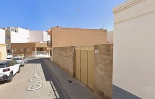 Terreno residencial en Duque de alba 12. Parcela en venta