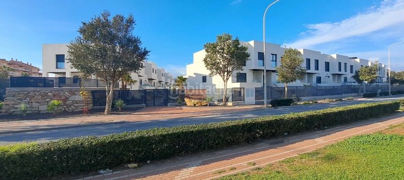 Foto 4262895f-0708-484b-bde1-1645f7900d6e. Casa amb aparcament piscina a Almerimar Ejido (El)