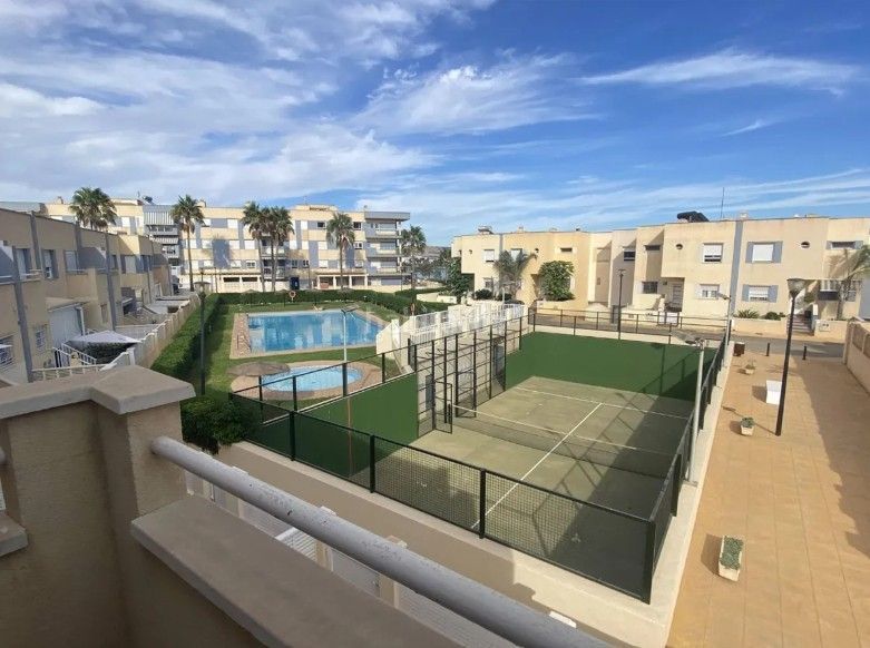 Foto ab007f5b-e468-43b7-b849-6a85e7f7d986. Dúplex amb aparcament piscina a Almerimar Ejido (El)