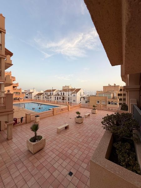 Foto f48a4429-5029-4f0e-a9d3-65d9a61429ae. Miete appartement mit pool in Almerimar Ejido (El)