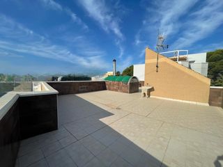 Maison jumelée à Santo Domingo. Vivienda sobre almacén y gran terraza en santo domingo  el ejido