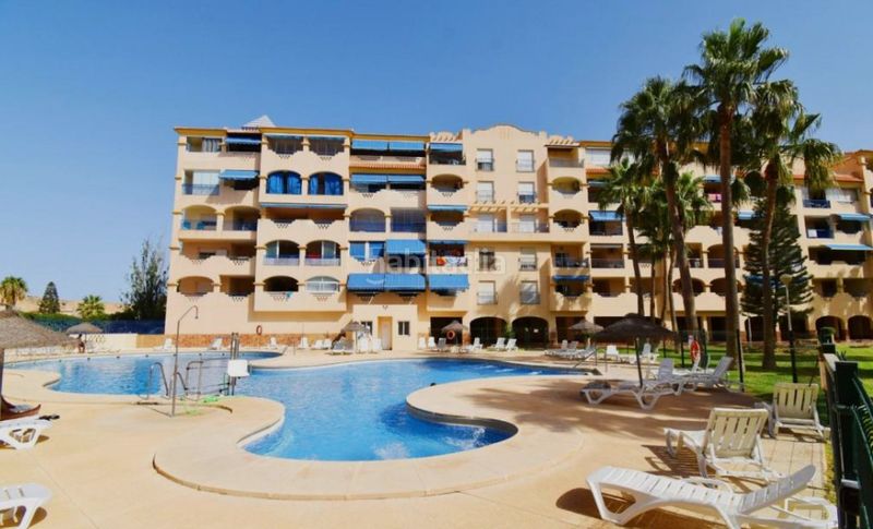 Foto b4f4680f-0570-4533-be35-c955e57c8aca. Miete appartement mit parking pool in Almerimar Ejido (El)
