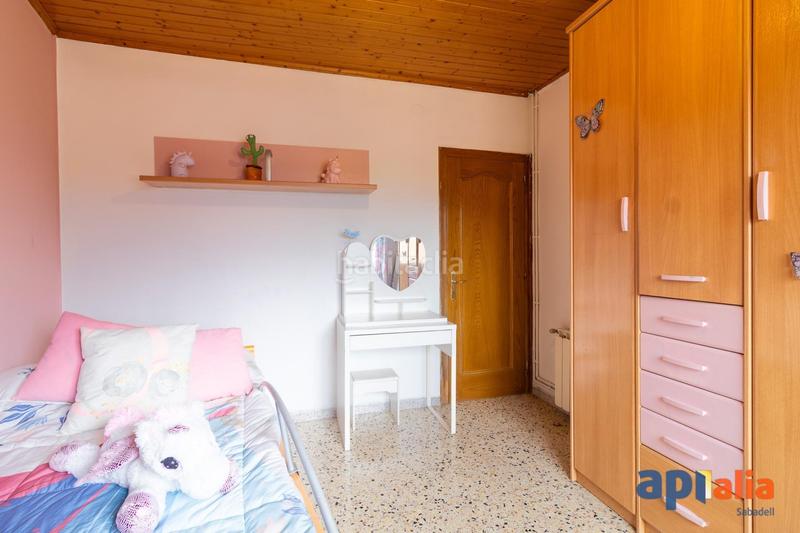 Foto 6f8caf76-371d-4fc9-be8a-cdb3e0924dae. Piso oportunidad piso con 3 habitaciones balcón y todo exterior en Sabadell