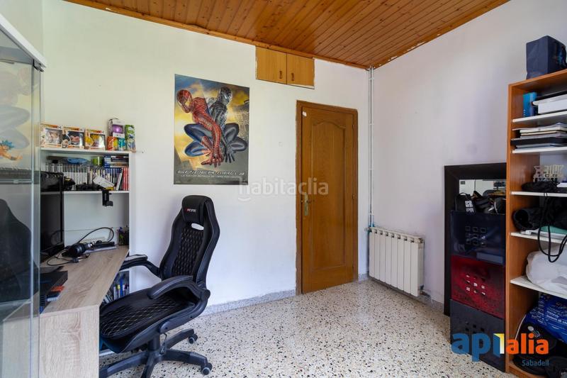 Foto de1fa990-e468-4fc6-a039-1e4c480d2de9. Piso oportunidad piso con 3 habitaciones balcón y todo exterior en Sabadell