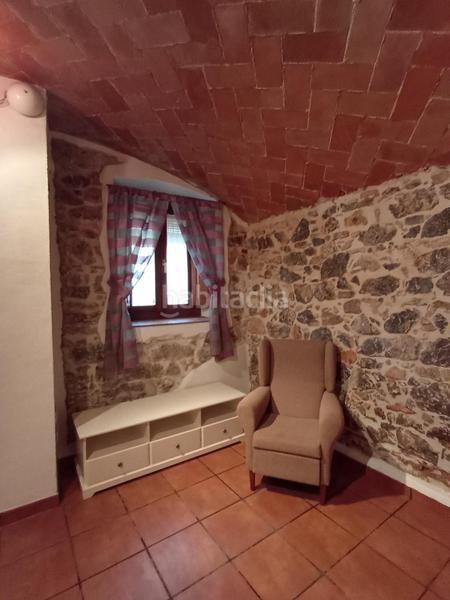 Foto 0c7ed3b4-5ecb-44ae-93bd-e95d47739532. Casa adossada amb calefacció aparcament a Poble - Casc Antic Castellar del Vallès