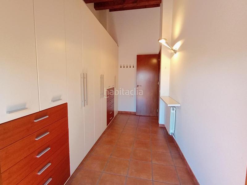 Foto 633a44aa-7855-49b6-a36e-f212234a1a6e. Casa adossada amb calefacció aparcament a Poble - Casc Antic Castellar del Vallès