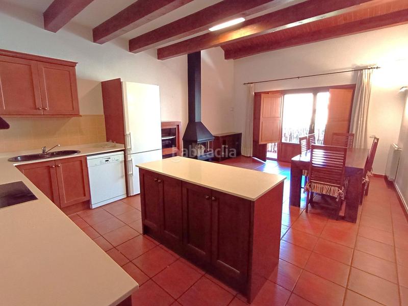 Foto 71880ed8-65e3-4d55-a0d5-cb249885ee79. Casa adossada amb calefacció aparcament a Poble - Casc Antic Castellar del Vallès