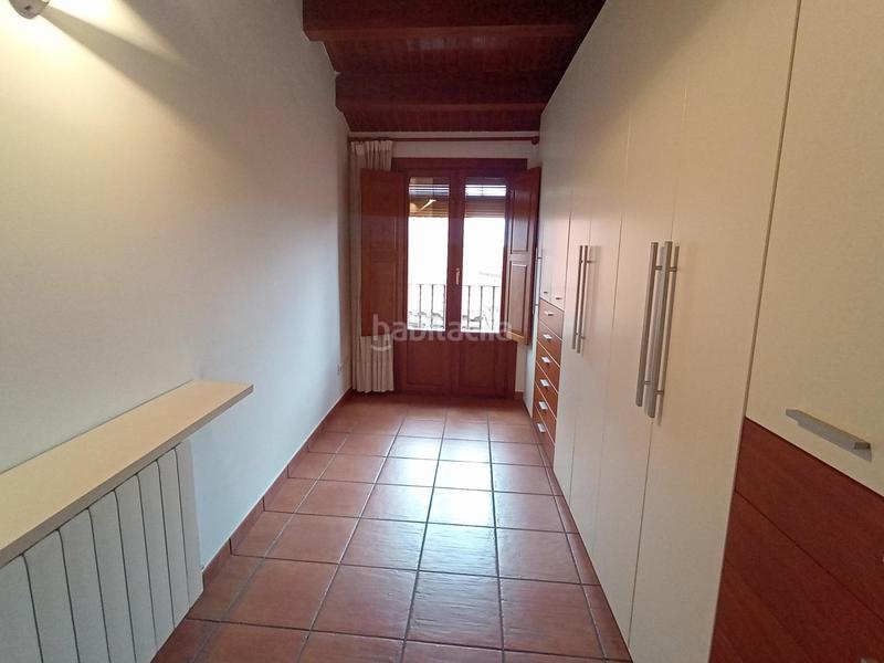 Foto 9cc12ab3-3855-41a9-956e-111be1c54f65. Casa adossada amb calefacció aparcament a Poble - Casc Antic Castellar del Vallès