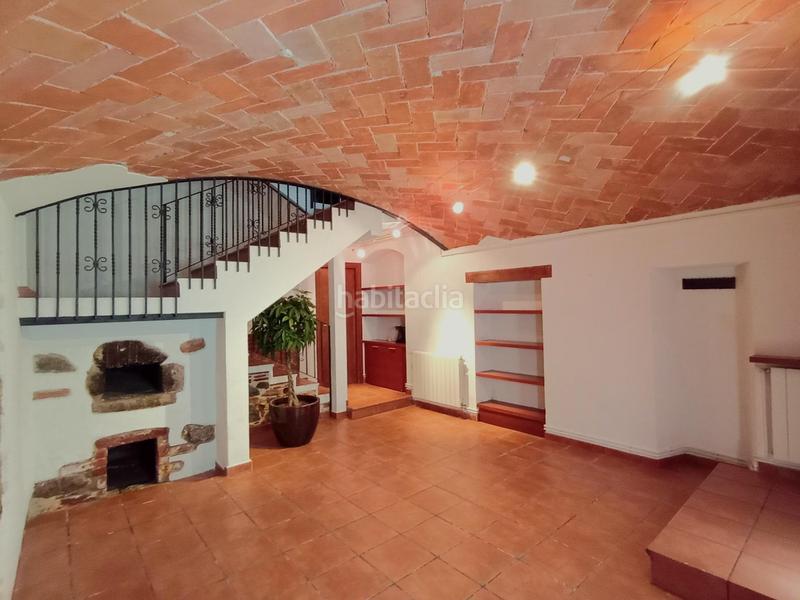 Foto 27bb0e95-32cf-4098-a93b-4a22b2fc6cd6. Maison jumelée avec chauffage parking dans Poble - Casc Antic Castellar del Vallès