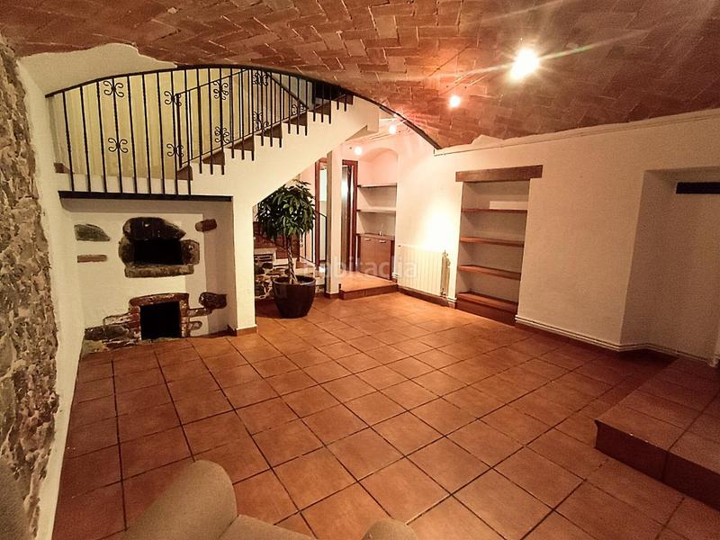 Foto 5708032f-3246-42f0-99b0-6c32dce01fdc. Maison jumelée avec chauffage parking dans Poble - Casc Antic Castellar del Vallès