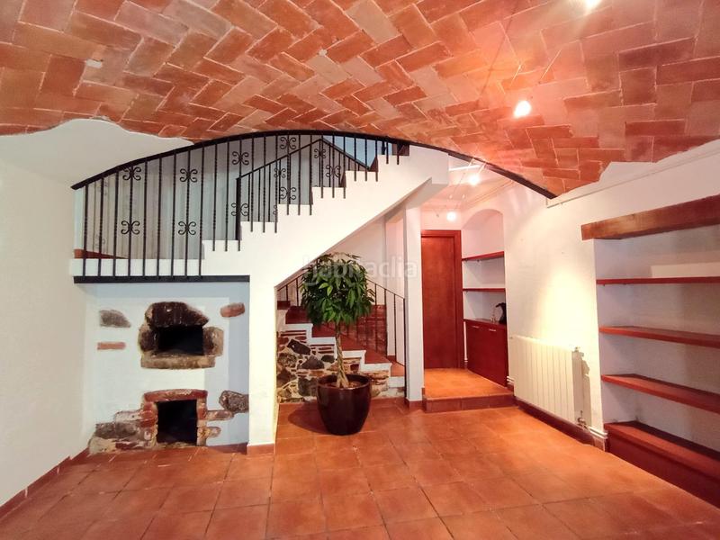 Foto 720ae78c-1994-47a4-b8a7-c952d7d80d5a. Maison jumelée avec chauffage parking dans Poble - Casc Antic Castellar del Vallès