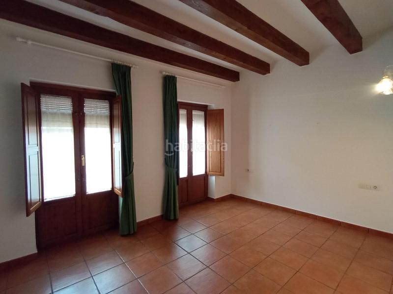 Foto 7b908662-4ea2-48b2-8081-5476bb34f01a. Maison jumelée avec chauffage parking dans Poble - Casc Antic Castellar del Vallès