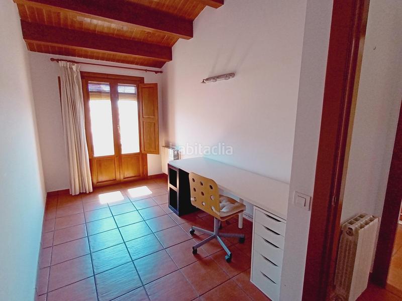 Foto 815c1505-f9bb-41ef-8660-fe418d24b60c. Maison jumelée avec chauffage parking dans Poble - Casc Antic Castellar del Vallès