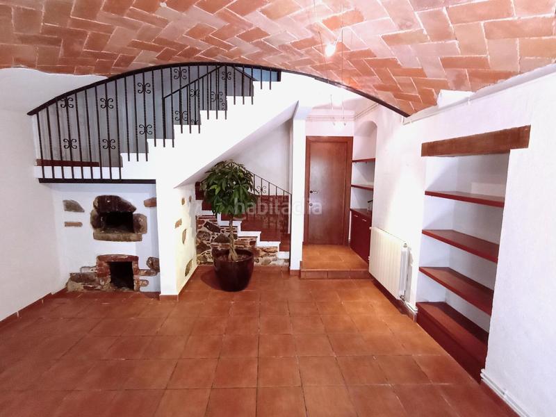 Foto a43dd36a-37fa-4f4d-894a-7466730b9e37. Maison jumelée avec chauffage parking dans Poble - Casc Antic Castellar del Vallès