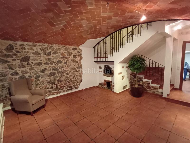 Foto a80e7c58-3a88-409d-877e-37bbf77741b6. Maison jumelée avec chauffage parking dans Poble - Casc Antic Castellar del Vallès