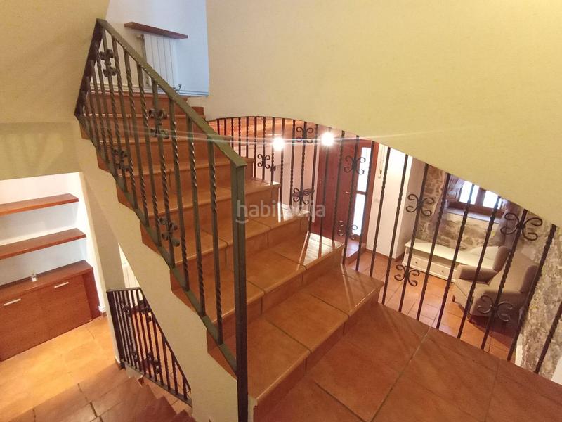 Foto adcbcee4-9984-4ba7-8ac9-40332a1b3376. Maison jumelée avec chauffage parking dans Poble - Casc Antic Castellar del Vallès