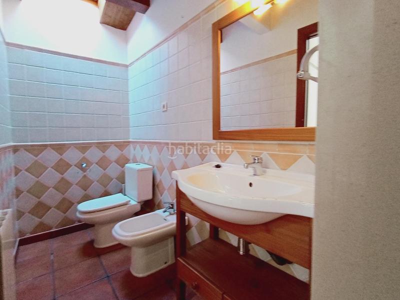 Foto b80d6bd9-d57a-4494-ae04-70885f4cd02c. Maison jumelée avec chauffage parking dans Poble - Casc Antic Castellar del Vallès