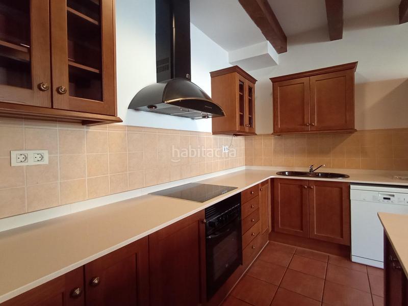 Foto c71576c7-9e05-40ae-9563-ae51cbbc83b9. Maison jumelée avec chauffage parking dans Poble - Casc Antic Castellar del Vallès