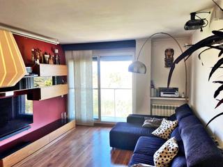 Pis a Torre-romeu. Piso de 3 habitaciones con pk,  trastero y balcn en torreromeu,