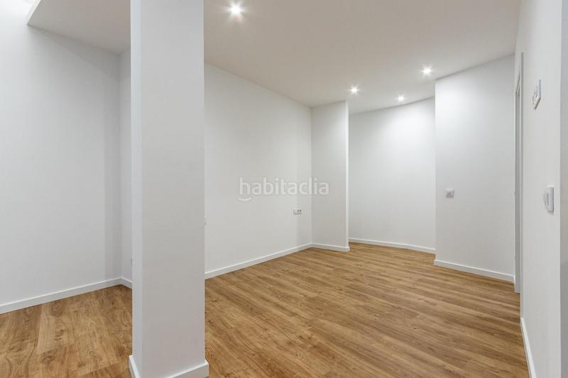 Foto 2c2aeb6d-8ca2-43b4-b586-e64e251be869. Planta baja apartamento en planta baja tipo loft, en el Eixample en Sabadell