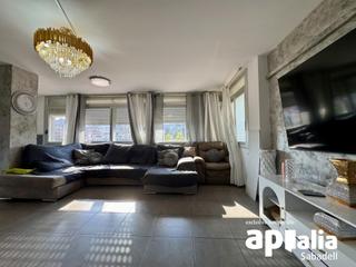 Etagenwohnung in Can Puiggener. Amplio piso en can puiggener, sabadell  ideal para familias