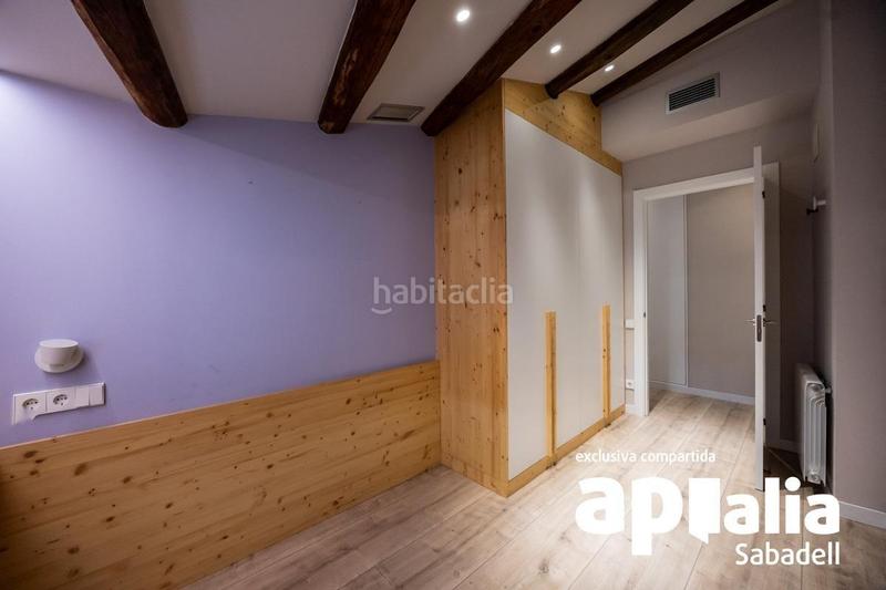Foto 2135a7e7-5e93-49ba-9076-86ee7f857878. Reihenhaus mit heizung in Gràcia Sabadell