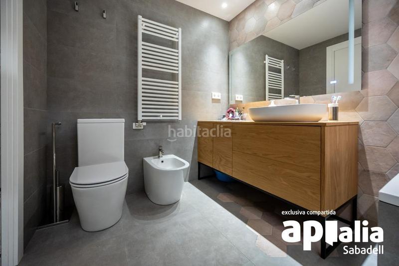 Foto 26f3de9d-14f2-4706-bdad-3661b0810b09. Reihenhaus mit heizung in Gràcia Sabadell