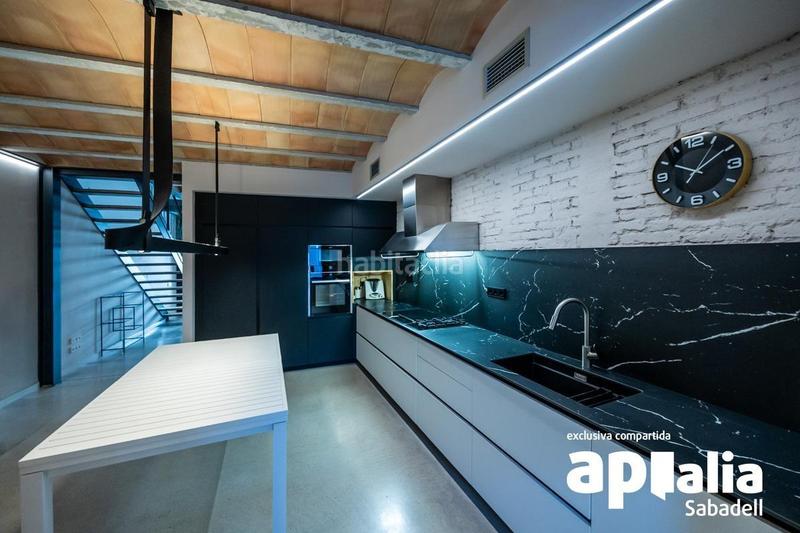 Foto 65a71b42-46f0-4bcc-9cc0-4ed8f1b51951. Reihenhaus mit heizung in Gràcia Sabadell