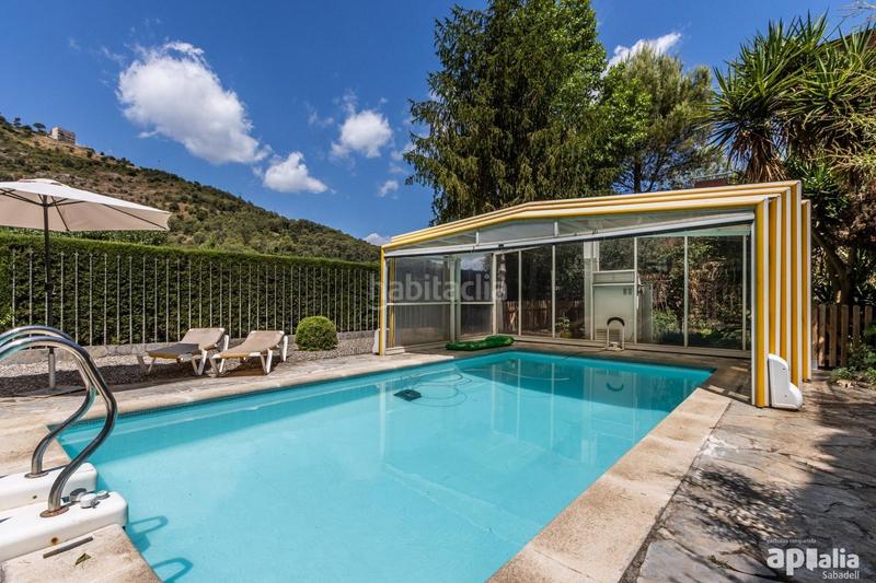 Foto 0b1d6da6-be7b-4d05-9737-6360bbbb5cf6. Chalet impresionante casa en castellar del valles, zona Airesol en Castellar del Vallès