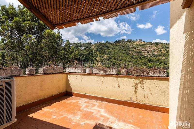 Foto 162bc1db-6a0c-471f-8e8d-dfffe2da92a9. Chalet impresionante casa en castellar del valles, zona Airesol en Castellar del Vallès