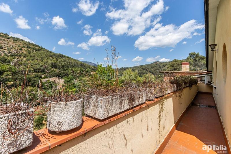 Foto 3d6f337a-d613-4b8d-99b2-7290386e05b7. Chalet impresionante casa en castellar del valles, zona Airesol en Castellar del Vallès