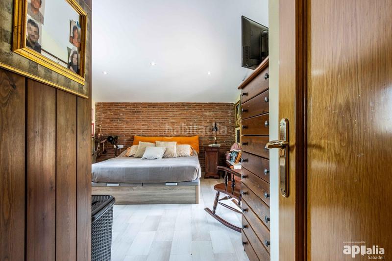 Foto 73a47080-c477-4920-ba91-dca789e2f58a. Chalet impresionante casa en castellar del valles, zona Airesol en Castellar del Vallès