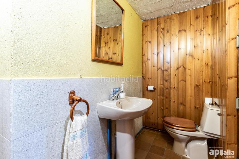 Foto 8ab5f682-068b-4455-bead-8926edf6ec41. Chalet impresionante casa en castellar del valles, zona Airesol en Castellar del Vallès