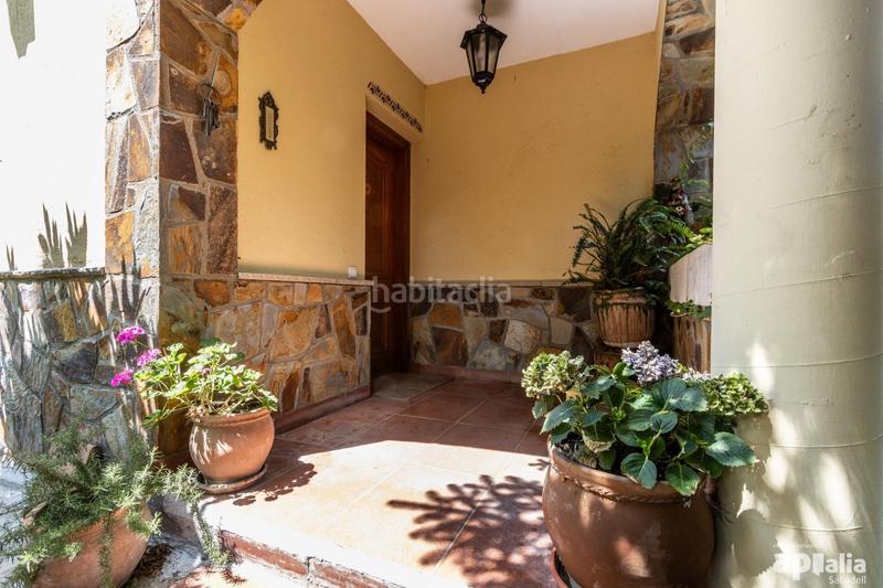 Foto 95d0b9d3-0db9-4a21-9944-a037254272a9. Chalet impresionante casa en castellar del valles, zona Airesol en Castellar del Vallès