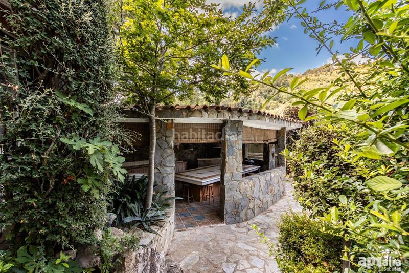 Foto 9d7b87c8-a572-49b7-a0d3-f6c36672fe7f. Chalet impresionante casa en castellar del valles, zona Airesol en Castellar del Vallès