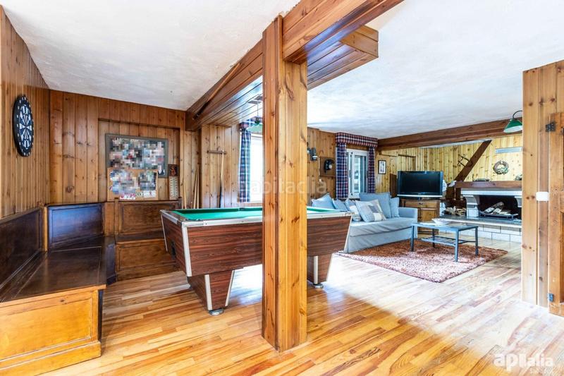 Foto b0922650-701d-4a02-8e9f-6cf513912f15. Chalet impresionante casa en castellar del valles, zona Airesol en Castellar del Vallès