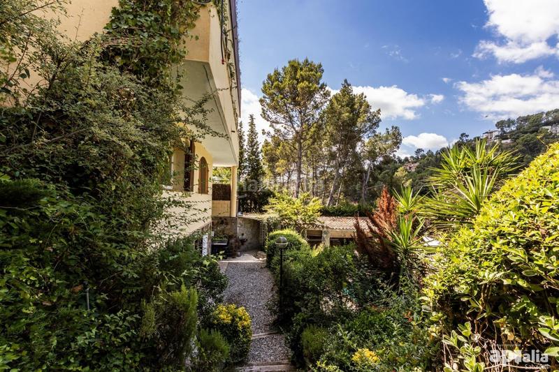 Foto b4b5ef4f-1ba8-4d78-8a9b-9bf0696d04e8. Chalet impresionante casa en castellar del valles, zona Airesol en Castellar del Vallès