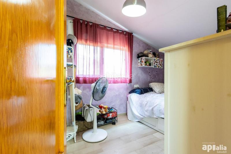 Foto b8a55dbe-8b9e-477b-84cf-f643fc3e3746. Chalet impresionante casa en castellar del valles, zona Airesol en Castellar del Vallès