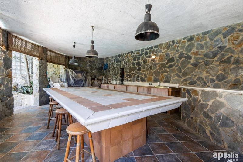 Foto c9a4b33f-16a0-4b1a-bc79-305653127401. Chalet impresionante casa en castellar del valles, zona Airesol en Castellar del Vallès